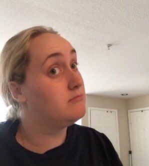 Eyebrows up blonde magnet