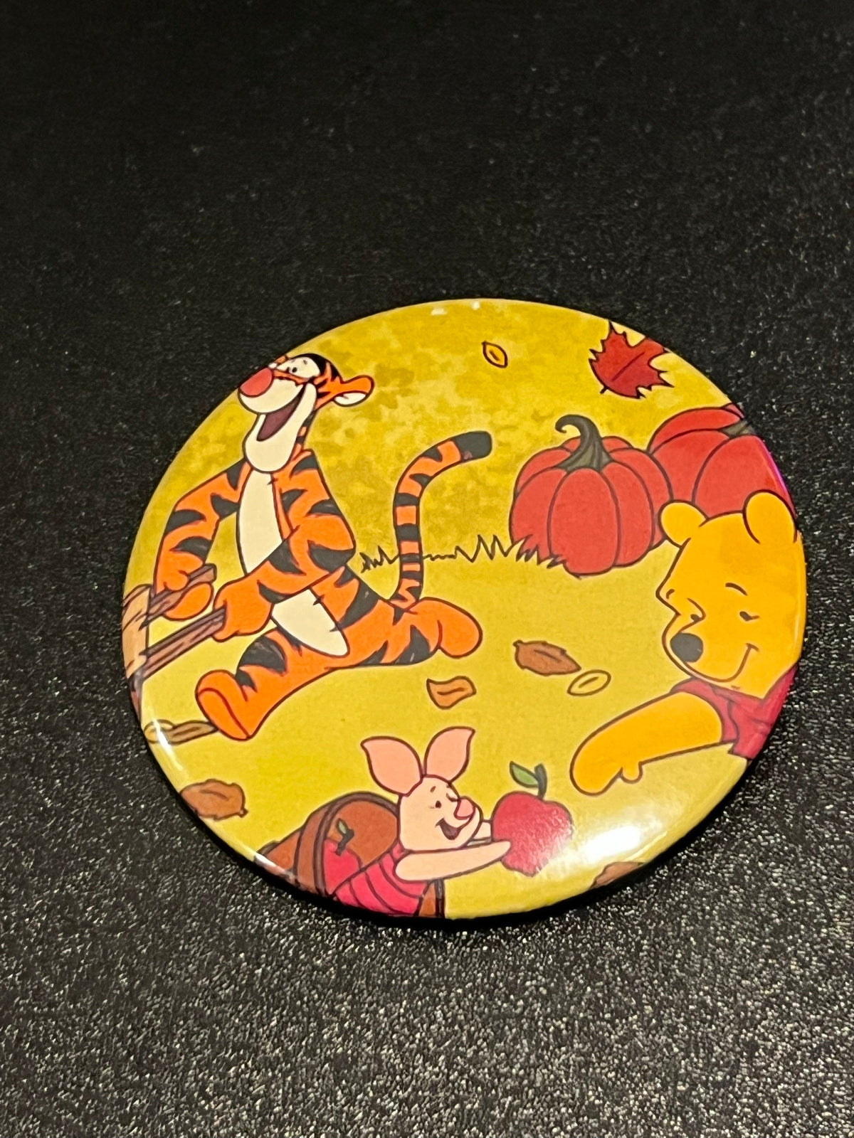 Pooh & Friends Leaf Pile Button