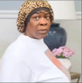 Leopard bonnet stare magnet
