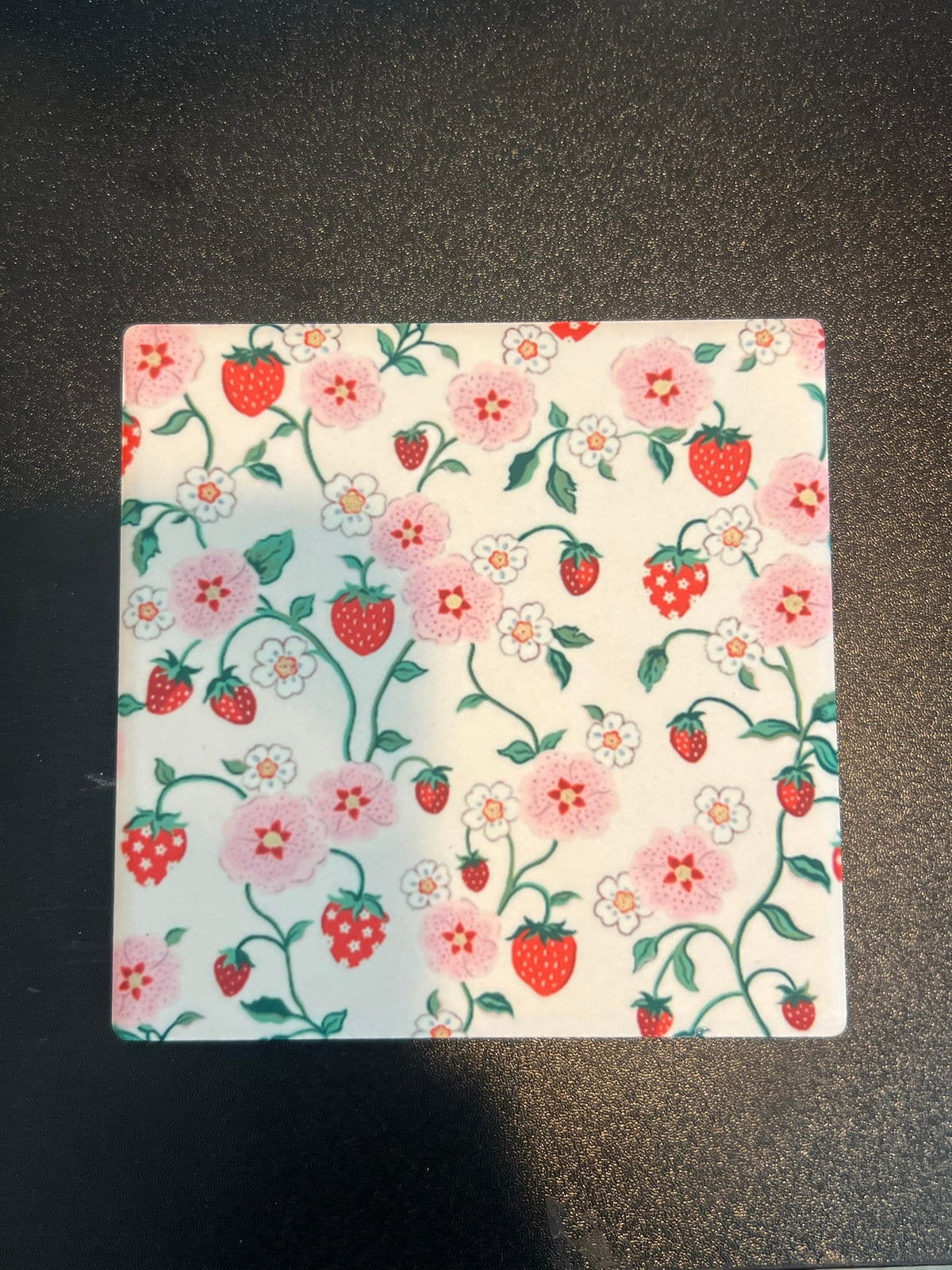 Strawberry blossom pattern coaster