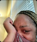 Wiping tears magnet