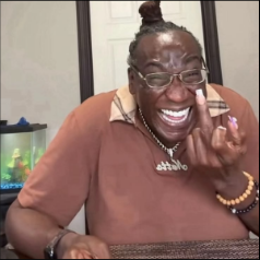 Laughing middle finger magnet